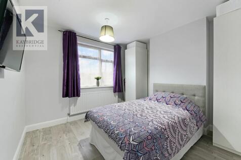 Langley Avenue, Worcester Park