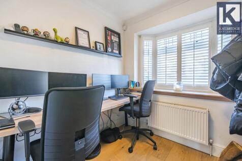 Seaforth Gardens, Epsom