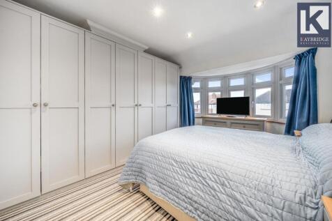 Willow Way, Epsom