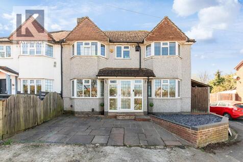 The Hawthorns, Epsom - KT17 2QA