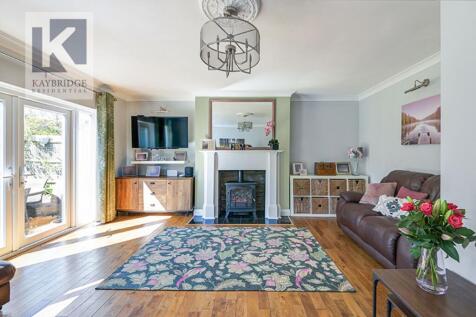 The Hawthorns, Epsom - KT17 2QA