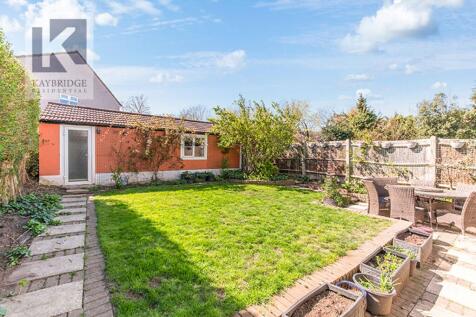 The Hawthorns, Epsom - KT17 2QA