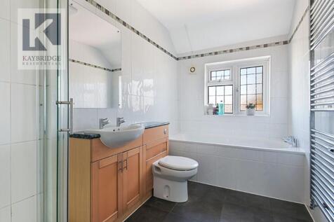 The Hawthorns, Epsom - KT17 2QA