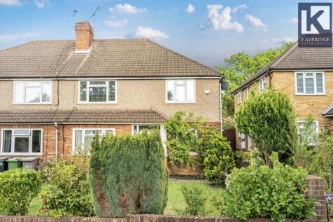 Ardrossan Gardens, KT4 7AZ
