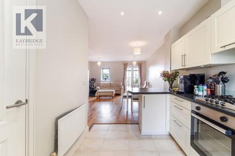 Beaumont Drive KT4 8FE