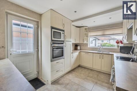 Seaforth Gardens, Epsom - KT19 0LP