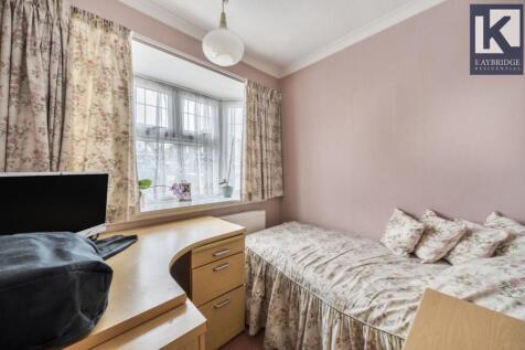 Seaforth Gardens, Epsom - KT19 0LP