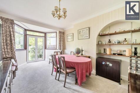 Stoneleigh Park Road, KT19 0RQ