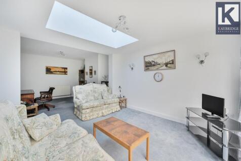 Huntsmoor Road, KT19 0JJ