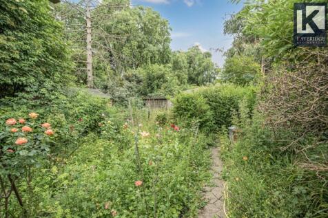 Huntsmoor Road, KT19 0JJ