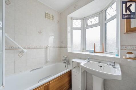 Huntsmoor Road, KT19 0JJ