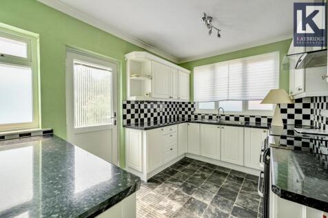 Mavis Avenue, Epsom