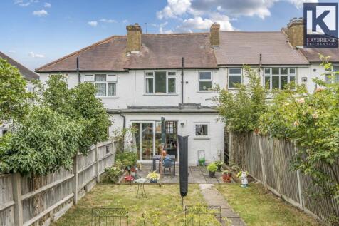 Worcester Park - KT4 8XZ