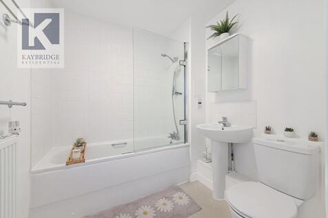 Longland Place, Epsom