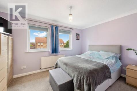 Farriers Road, Epsom - KT17 1LP