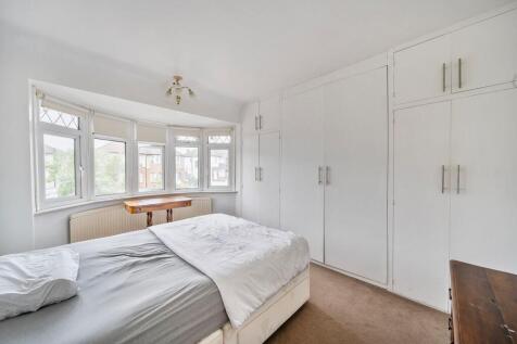 Curtis Road, Epsom - KT19 0LG
