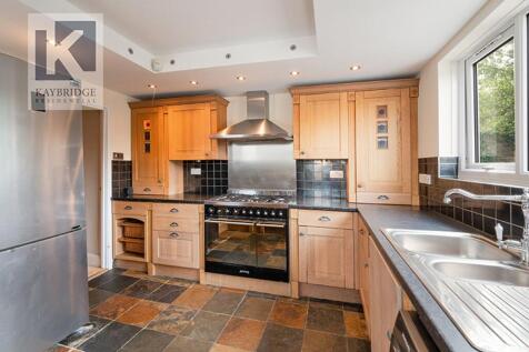 Oaks Avenue, Worcester Park - KT4 8XG