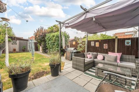 Sparrow Farm Road, Epsom - KT17 2JL