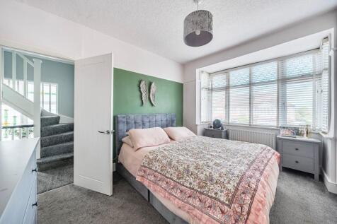 Sparrow Farm Road, Epsom - KT17 2JL