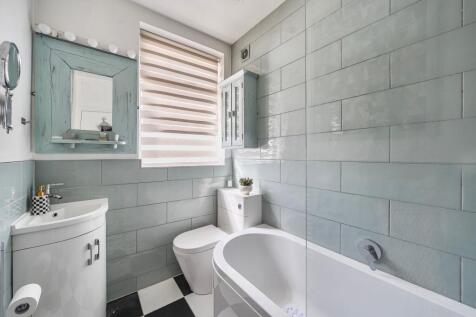 Sparrow Farm Road, Epsom - KT17 2JL