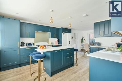 Poplar Crescent, Epsom - KT19 9ER