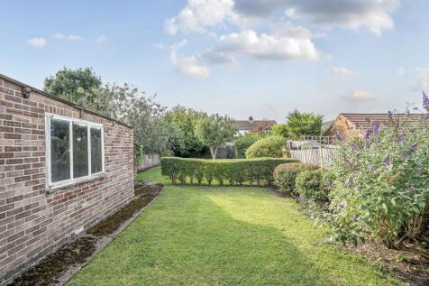 Ruxley Lane, Epsom - KT19 9EZ