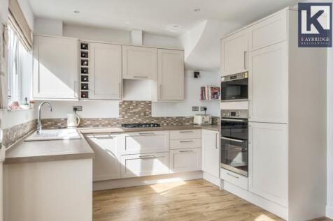 Cherrywood Lane, Morden - SM4 4HD