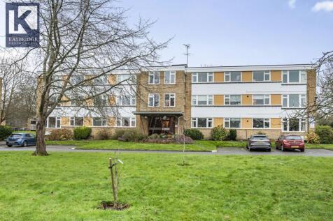 Sandown Lodge