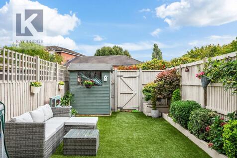 Silvergate Ruxley Lane, Epsom - KT19 9GZ