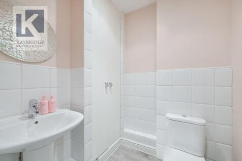 Silvergate Ruxley Lane, Epsom - KT19 9GZ