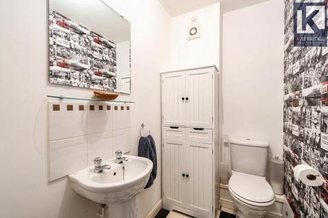 Hemmings Mead, Epsom