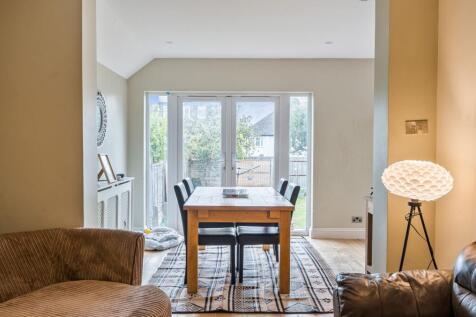 Stoneleigh Crescent, Epsom - KT19 0RP