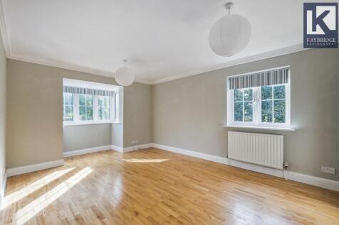 Corner Farm Close, Tadworth - KT20 5SJ