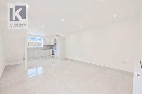 Cudas Close, Epsom - KT19 0QF