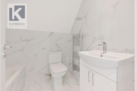 Cudas Close, Epsom - KT19 0QF