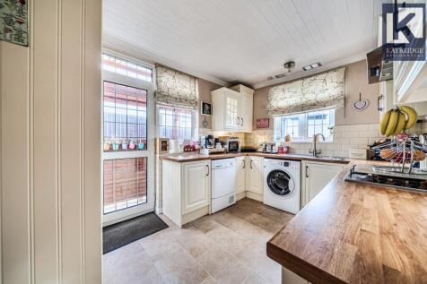 Tealing Drive, Epsom