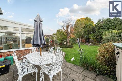 Tealing Drive, Epsom