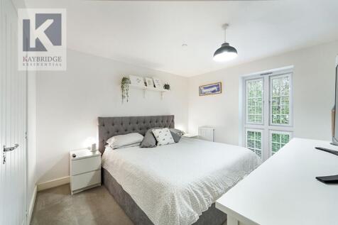 Gunpowder Road, Worcester Park