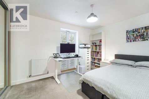 Gunpowder Road, Worcester Park