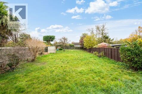Ravensfield Gardens, KT19 0SR
