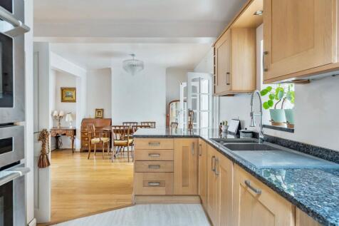 Curtis Road, Epsom - KT19 0LG