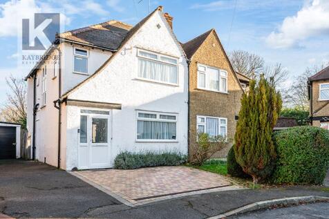 Lumley Gardens, Cheam - SM3 8NW