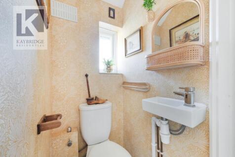 Lumley Gardens, Cheam - SM3 8NW