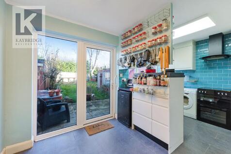 Parklawn Avenue, Epsom - KT18 7SJ