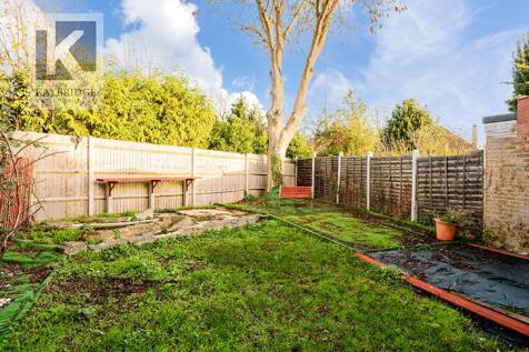 Parklawn Avenue, Epsom - KT18 7SJ