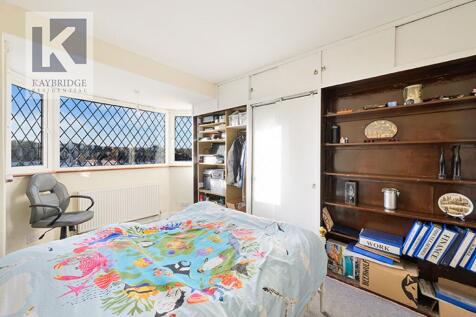 Parklawn Avenue, Epsom - KT18 7SJ