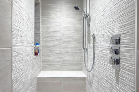 Ground floor ensuite