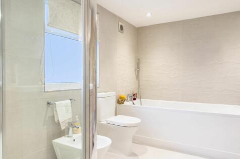 Main bathroom