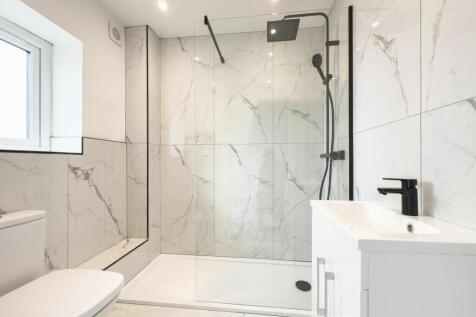 Ensuite shower room