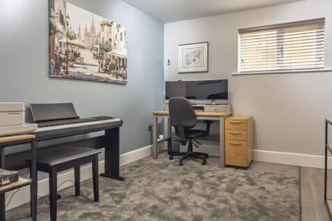 Home office / playroom